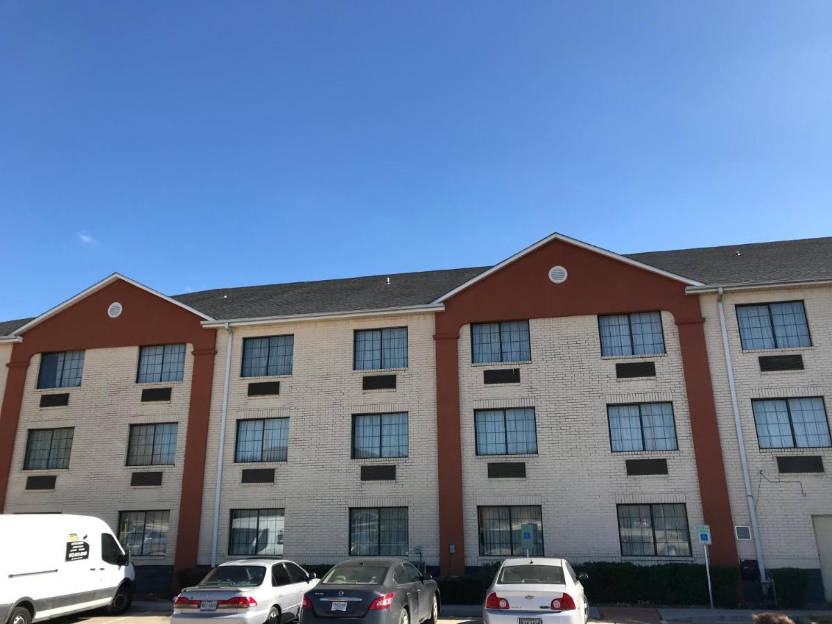 Quality Inn And Suites Fort Worth Exterior photo
